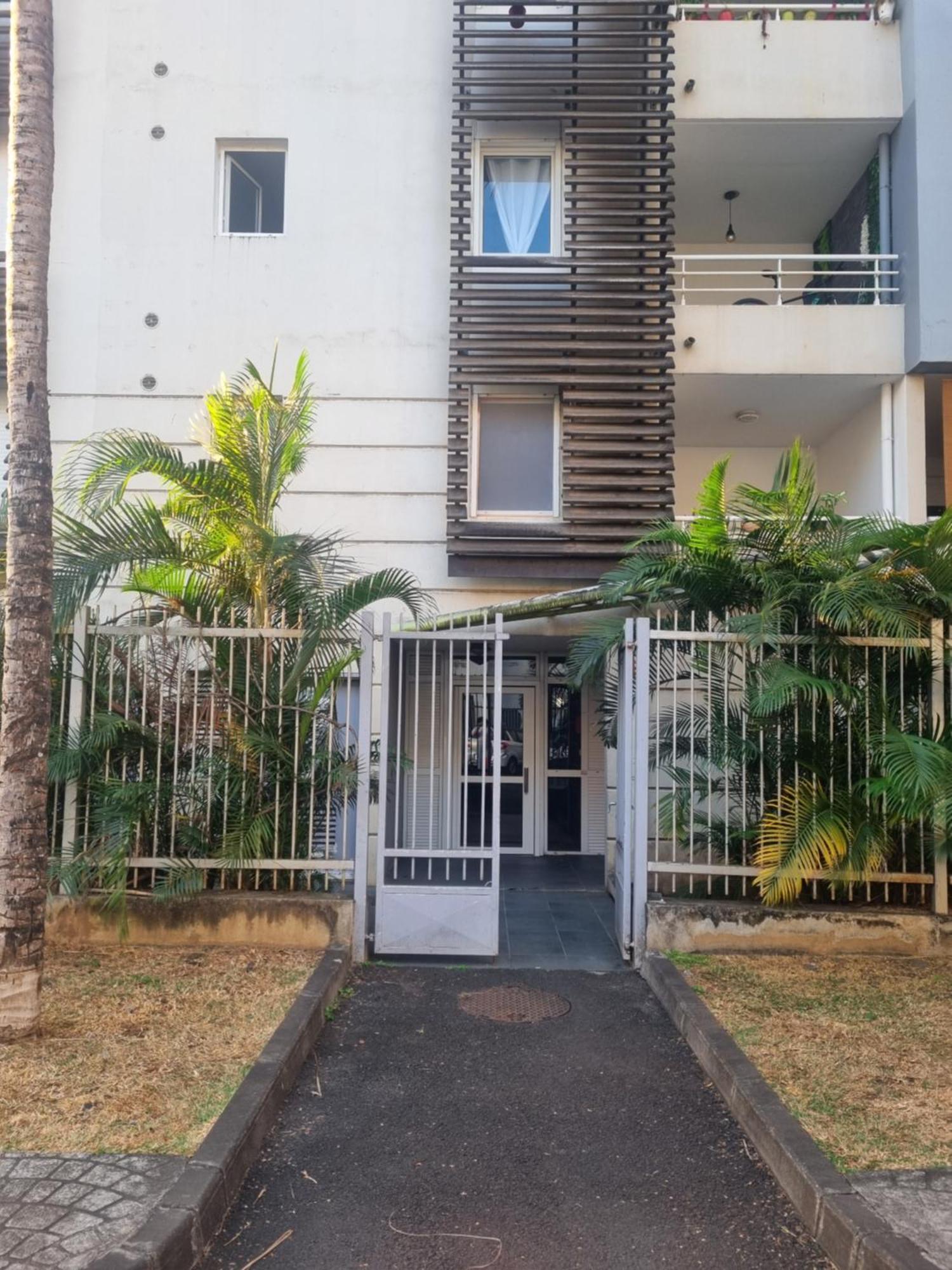 Appartamento Chambre privée cosy et moderne, vue sur montagne Saint-Denis Esterno foto